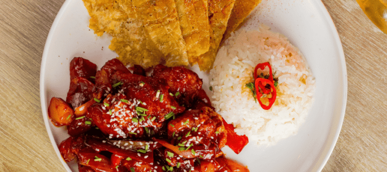 aves-pollo-salteado-byprieto-cocina-peruana-san-gil